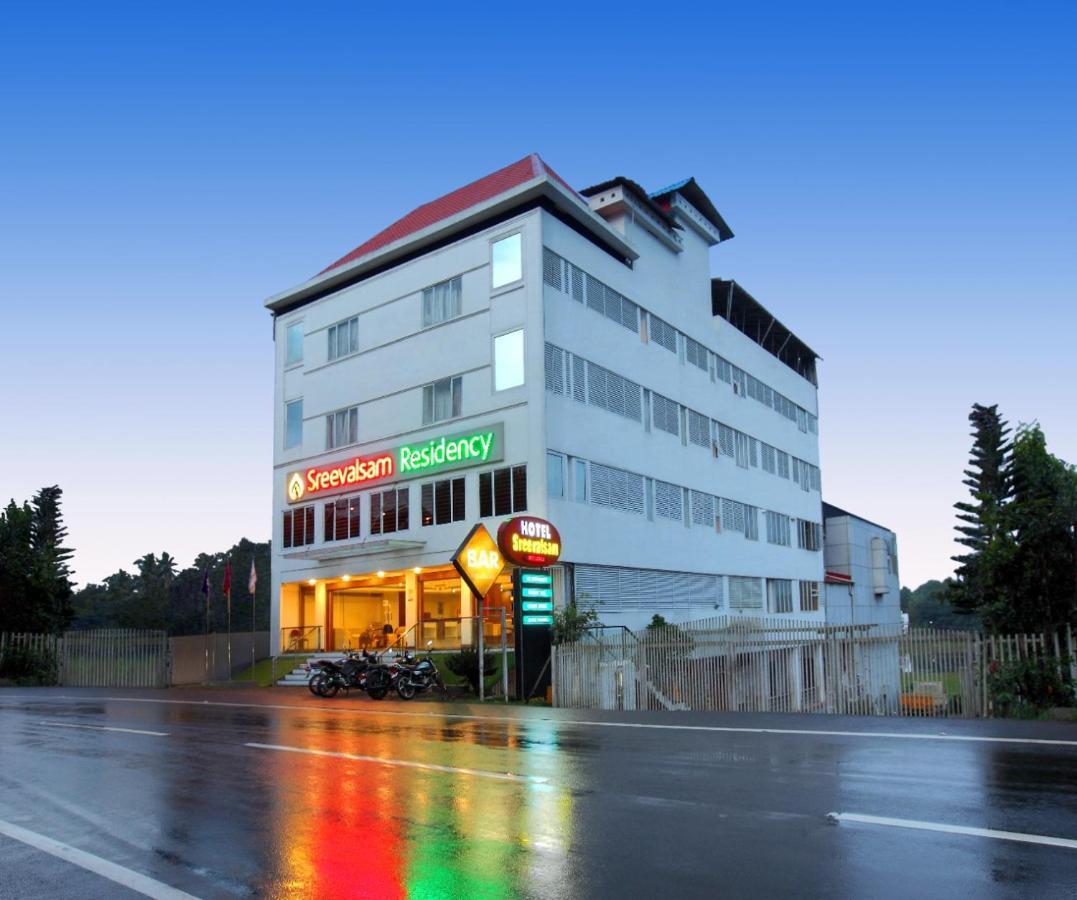 Sreevalsam Residency Kulanada Hotel Tāmarakulam Eksteriør billede