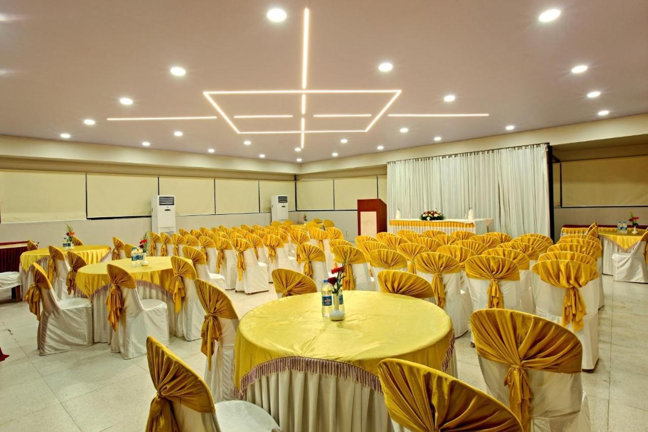 Sreevalsam Residency Kulanada Hotel Tāmarakulam Eksteriør billede